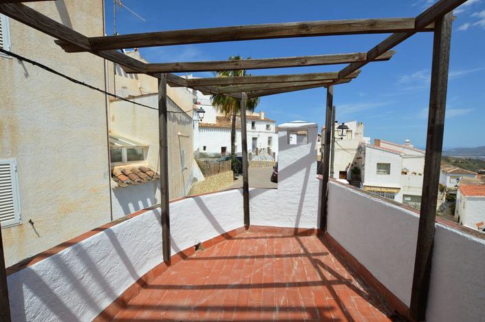 Image No.6-3 Bed Townhouse for sale