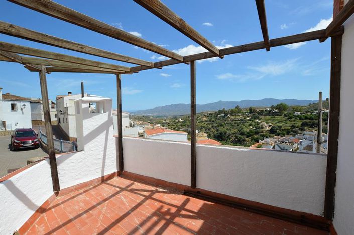 Image No.7-3 Bed Townhouse for sale