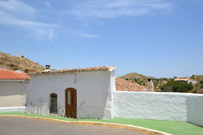 Image No.1-3 Bed Townhouse for sale