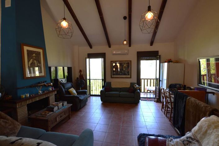 Image No.11-2 Bed Townhouse for sale