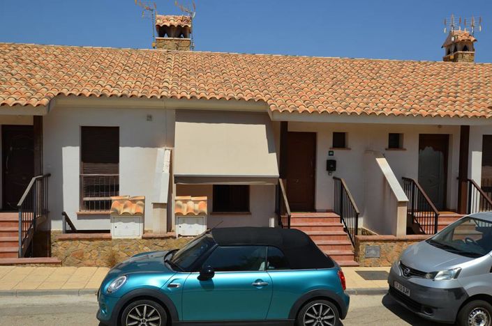 Image No.2-2 Bed Townhouse for sale