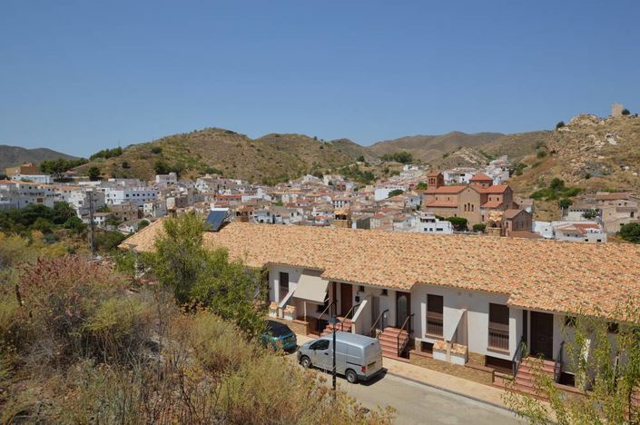 Image No.3-2 Bed Townhouse for sale