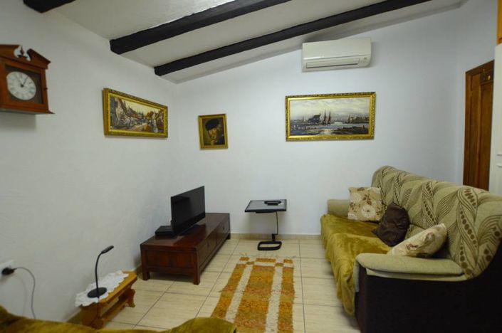 Image No.22-4 Bed Country House for sale