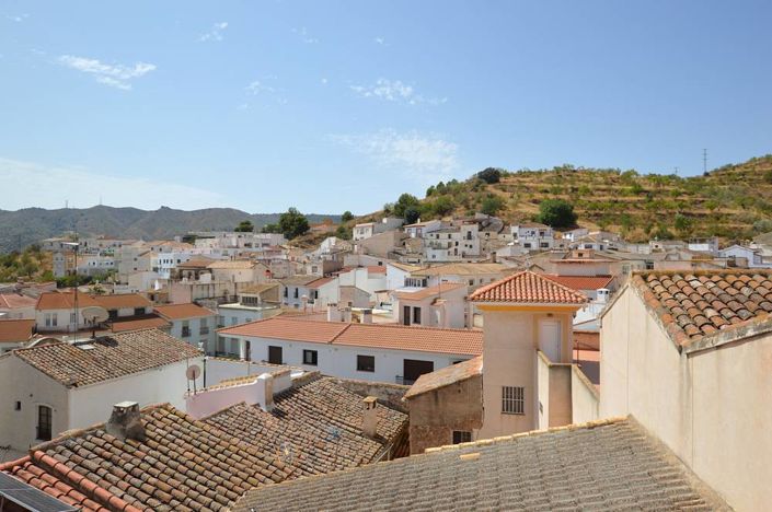 Image No.6-3 Bed Townhouse for sale