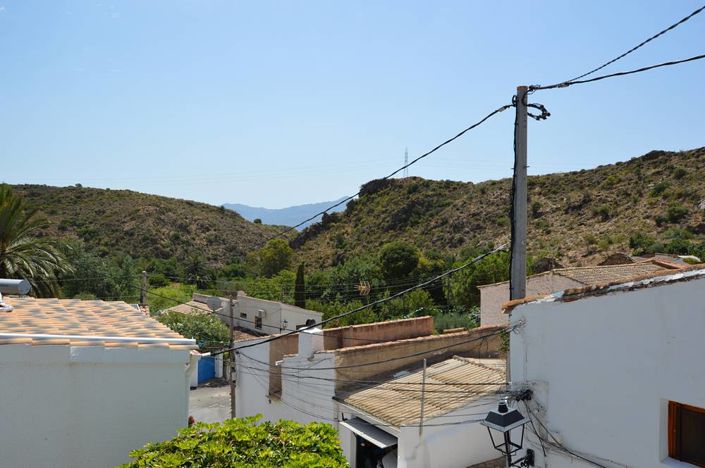 Image No.10-3 Bed Townhouse for sale