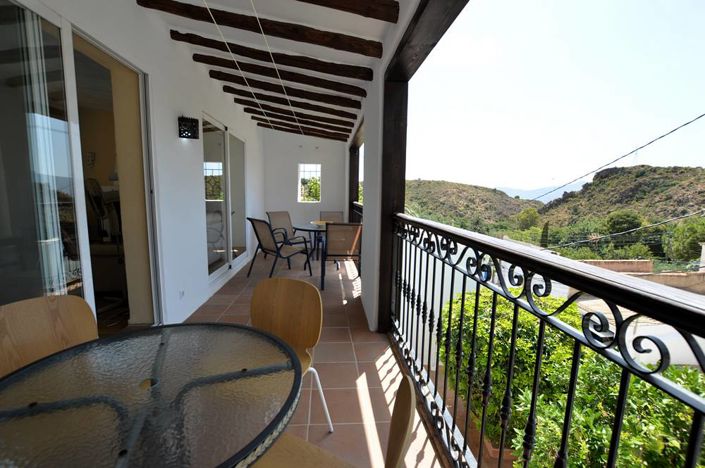 Image No.8-3 Bed Townhouse for sale