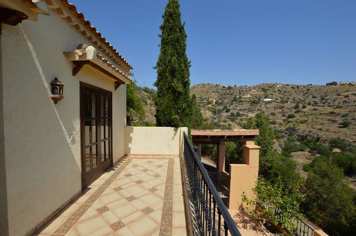 Image No.10-Villa de 4 chambres à vendre à Bédar