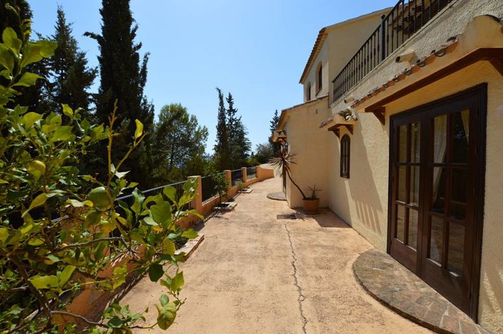 Image No.11-Villa de 4 chambres à vendre à Bédar