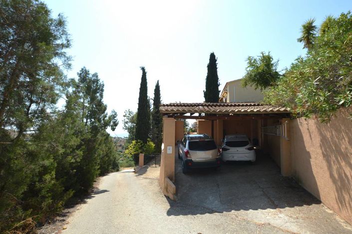 Image No.12-Villa de 4 chambres à vendre à Bédar