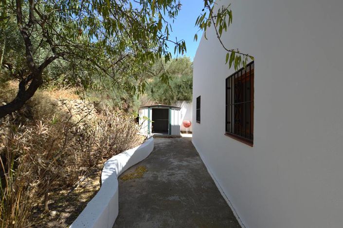 Image No.14-2 Bed Country House for sale