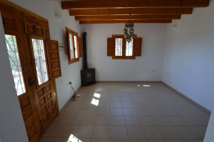 Image No.17-2 Bed Country House for sale