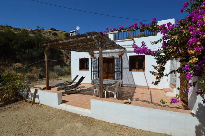 Image No.2-2 Bed Country House for sale