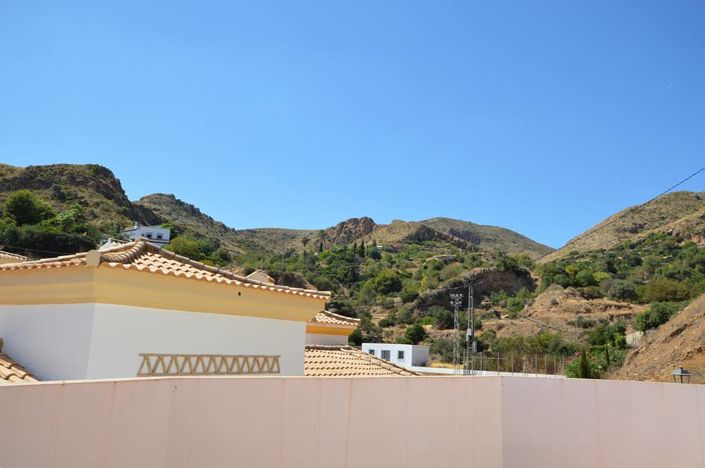 Image No.7-2 Bed Village House for sale