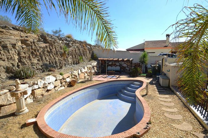 Image No.10-3 Bed Villa for sale