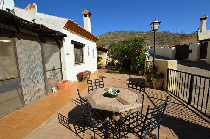 Image No.6-3 Bed Villa for sale