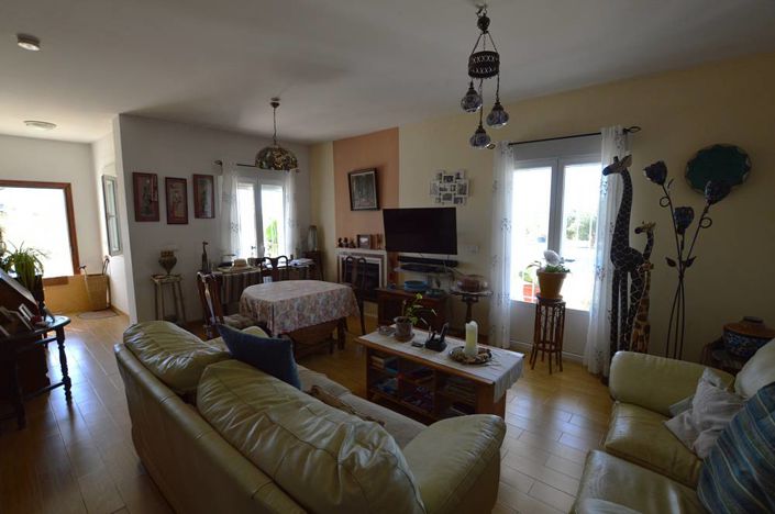 Image No.18-3 Bed Villa for sale