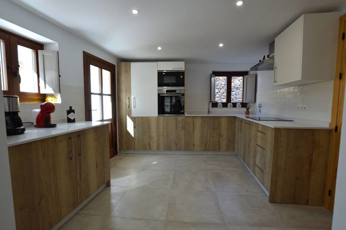 Image No.16-4 Bed Cortijo for sale