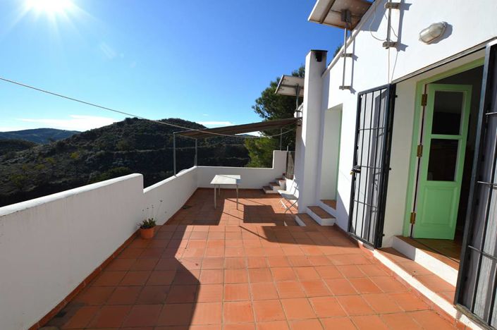 Image No.6-6 Bed Country House for sale