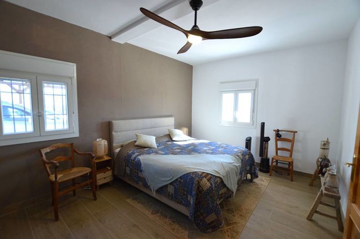 Image No.22-2 Bed Country House for sale