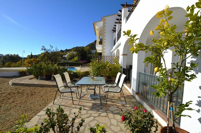 Image No.6-3 Bed Townhouse for sale