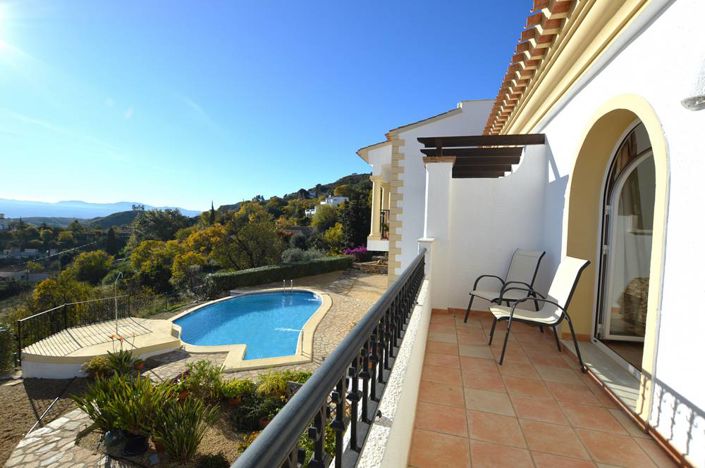 Image No.8-3 Bed Townhouse for sale