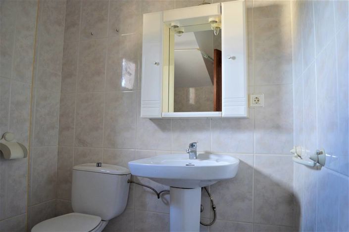 Image No.8-1 Bed Townhouse for sale