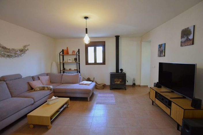 Image No.17-1 Bed Country House for sale