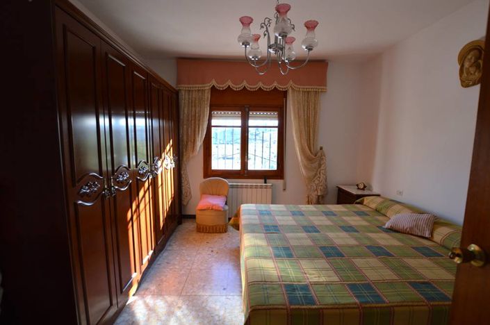 Image No.17-5 Bed Village House for sale