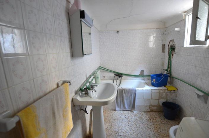 Image No.15-4 Bed Village House for sale