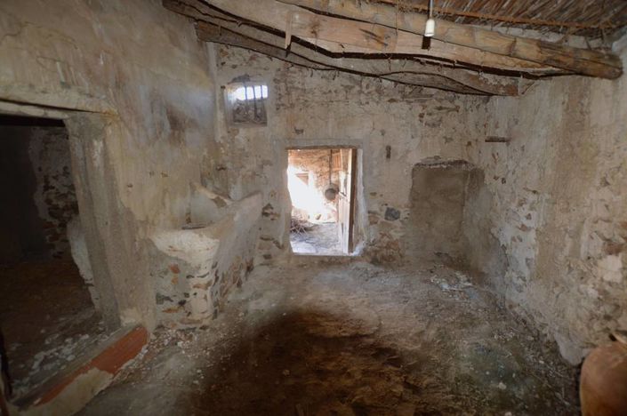 Image No.18-4 Bed Village House for sale