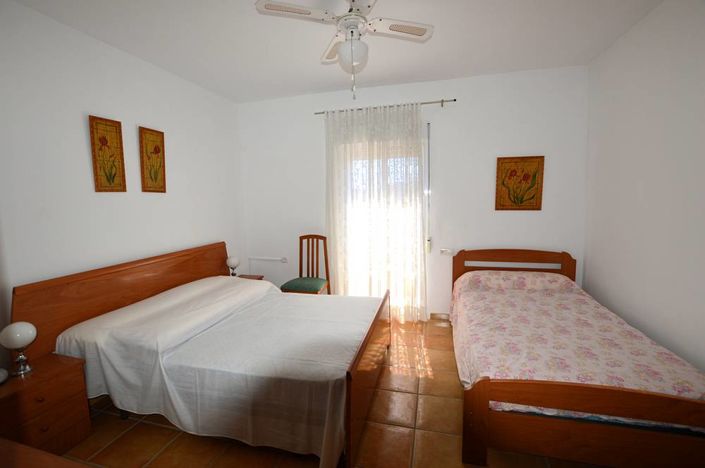 Image No.13-2 Bed Village House for sale