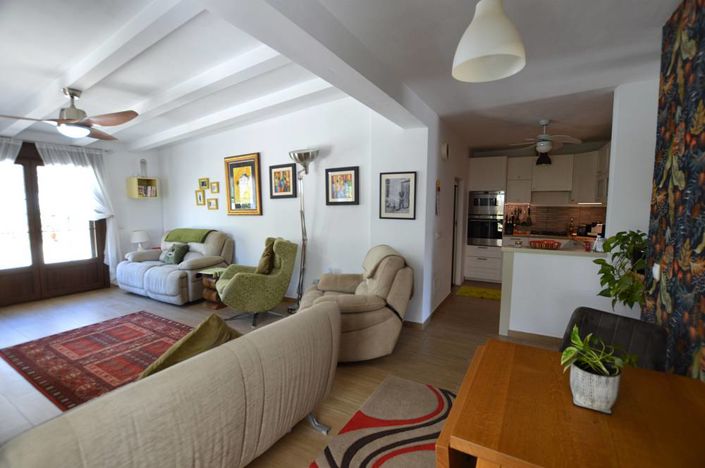 Image No.18-2 Bed Country House for sale