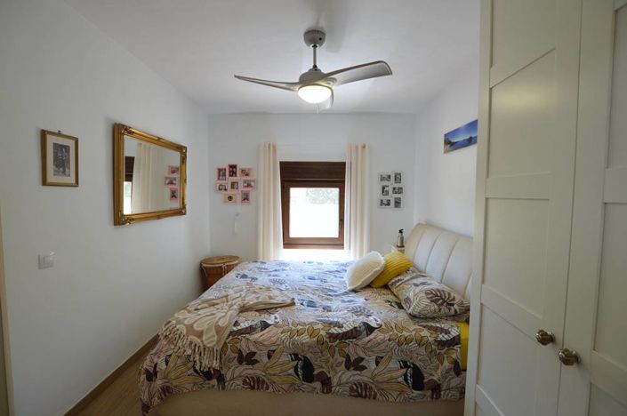 Image No.22-2 Bed Country House for sale