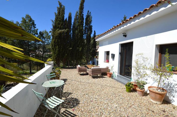 Image No.5-2 Bed Country House for sale