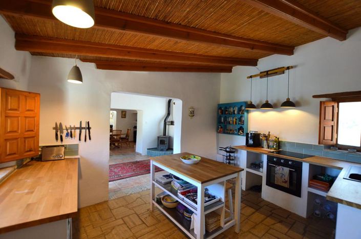 Image No.19-3 Bed Country House for sale