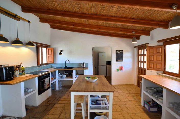 Image No.20-3 Bed Country House for sale