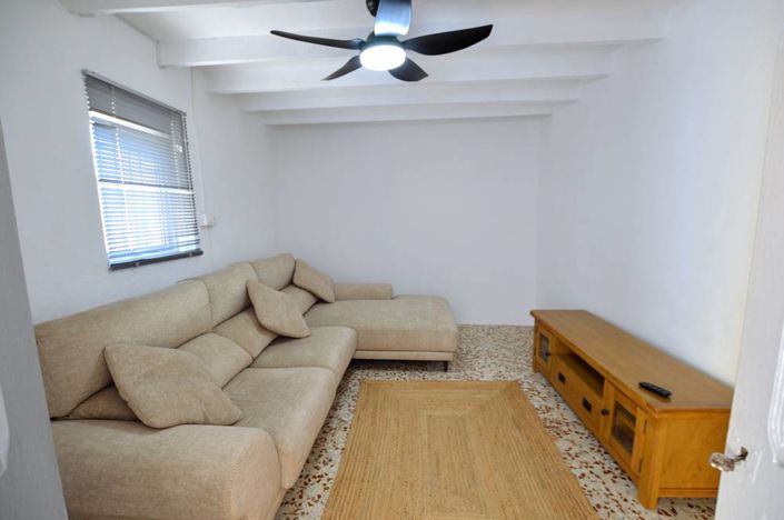 Image No.17-3 Bed Townhouse for sale