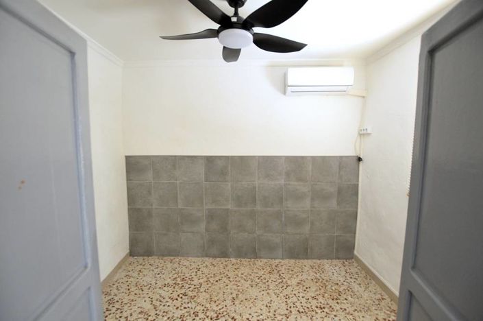 Image No.19-3 Bed Townhouse for sale