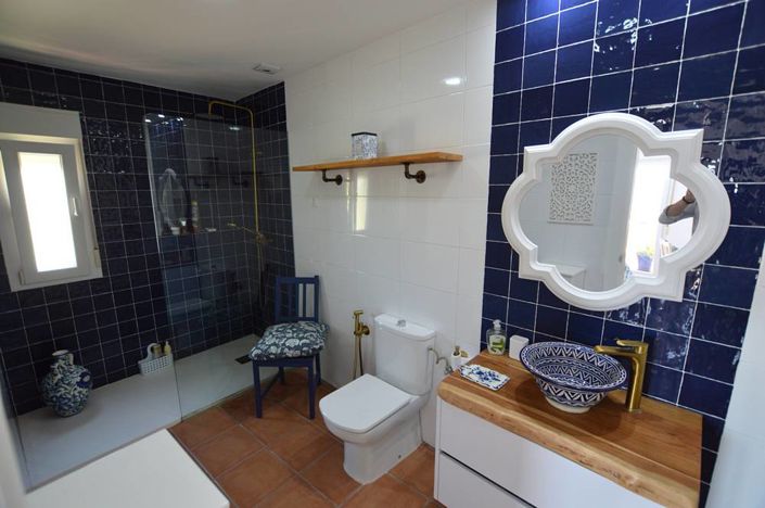 Image No.20-3 Bed Townhouse for sale