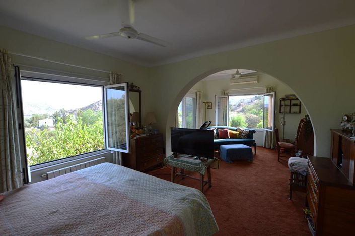 Image No.19-3 Bed Country House for sale