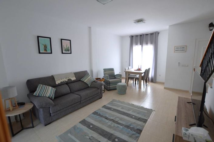 Image No.16-2 Bed Townhouse for sale