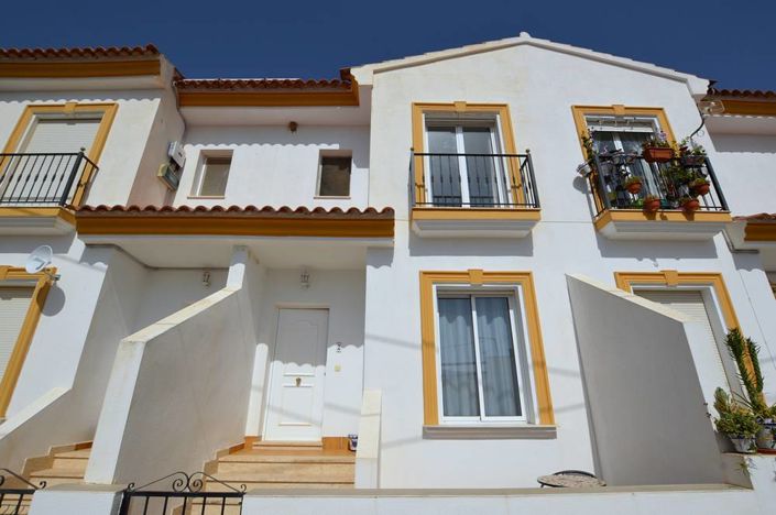 Image No.2-2 Bed Townhouse for sale