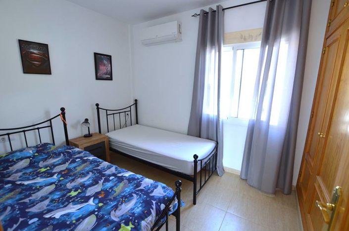 Image No.21-2 Bed Townhouse for sale