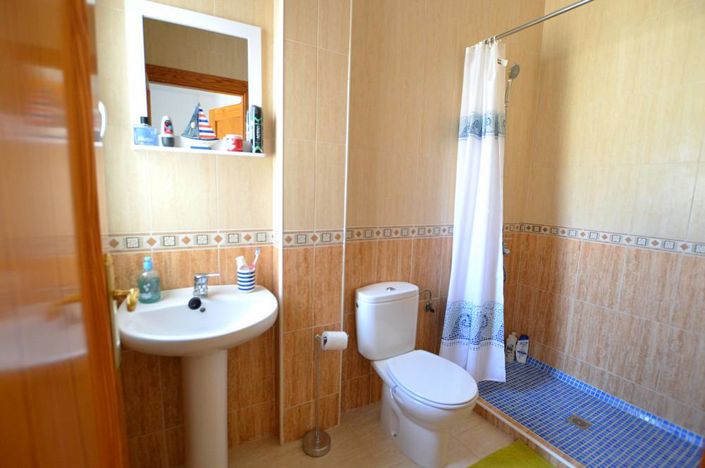 Image No.22-2 Bed Townhouse for sale