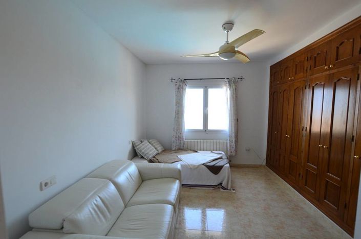 Image No.24-4 Bed Villa for sale