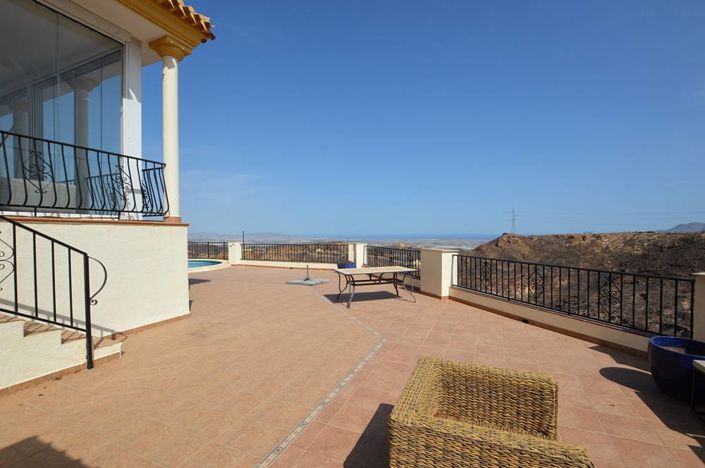 Image No.8-4 Bed Villa for sale
