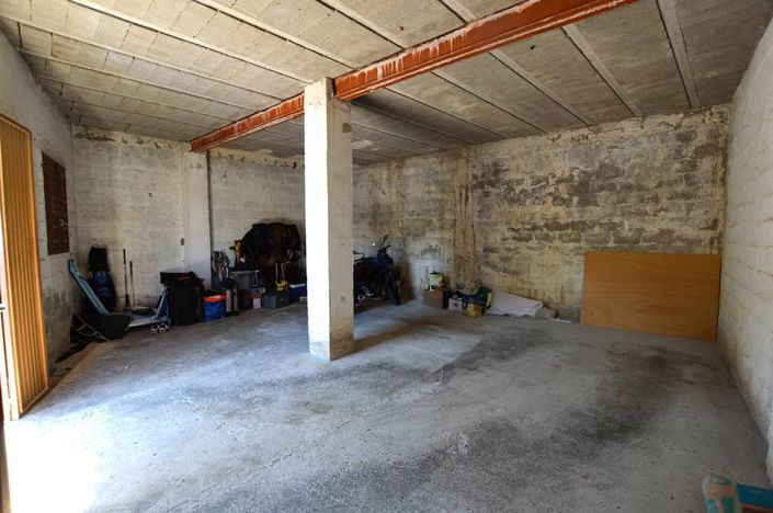 Image No.10-Commercial for sale