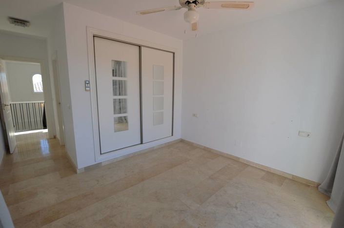 Image No.21-4 Bed Villa for sale