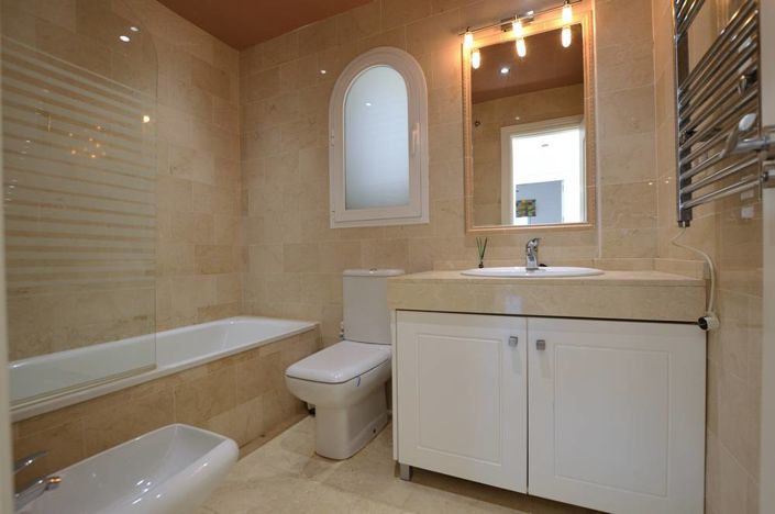 Image No.25-4 Bed Villa for sale