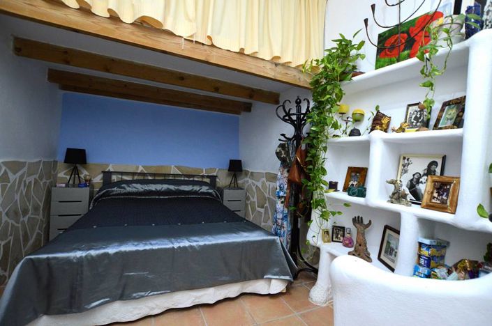 Image No.11-2 Bed Village House for sale